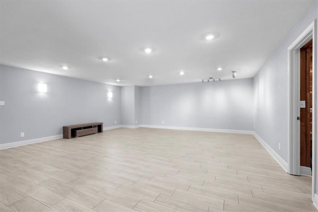 20727 W 68th Street — photo 11