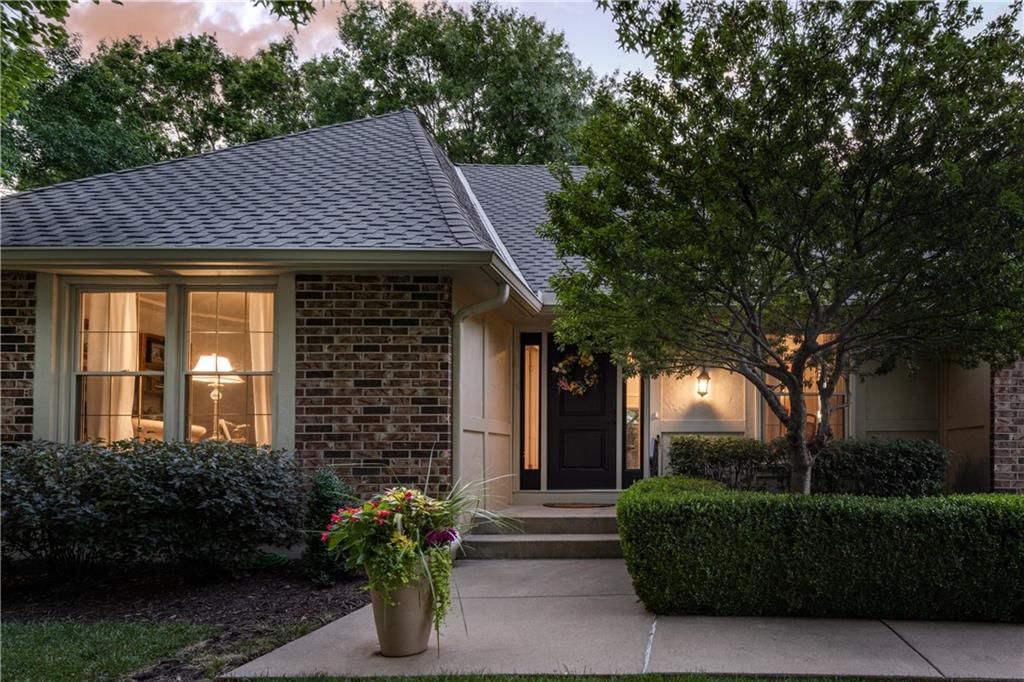 12823 Pembroke Circle — photo 48