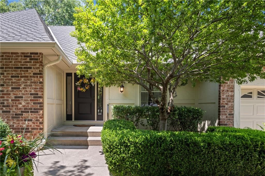 12823 Pembroke Circle — photo 8
