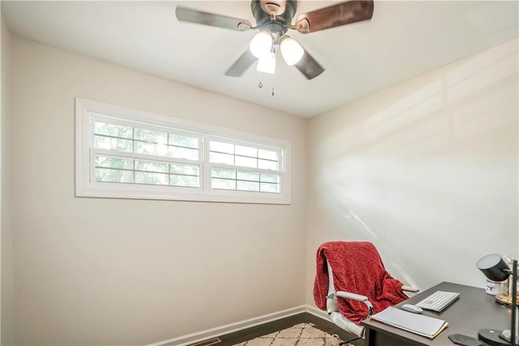 6408 E 149th Terrace — photo 9