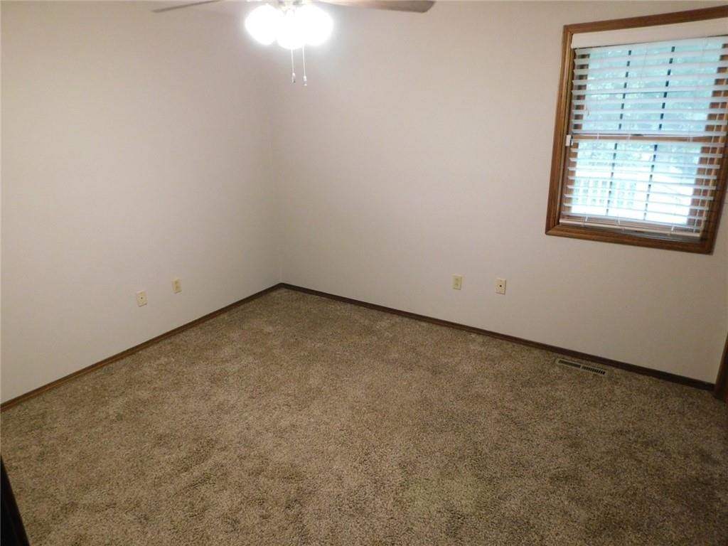 2402 S Stilwell Street — photo 14