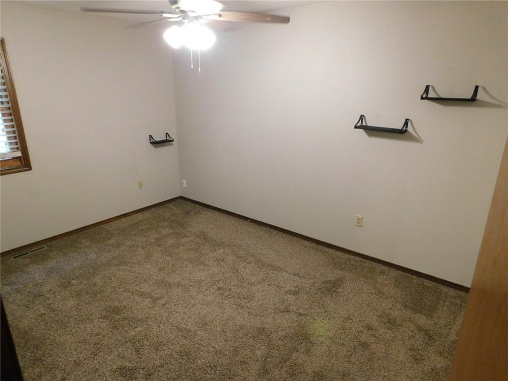 2402 S Stilwell Street — photo 15