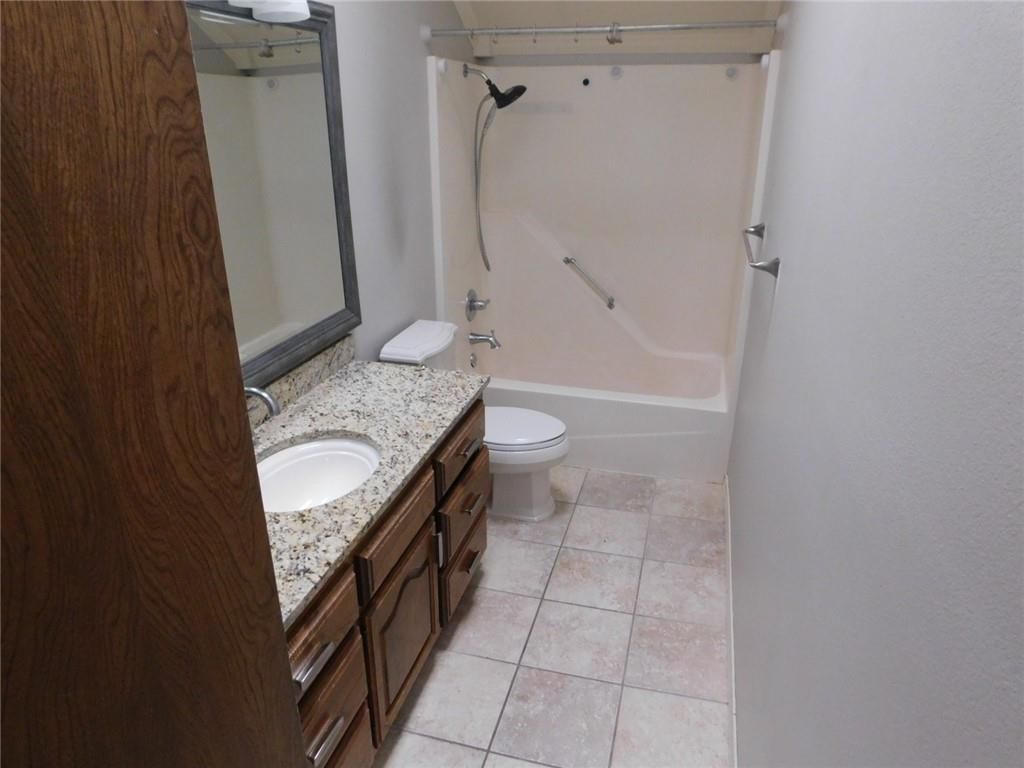 2402 S Stilwell Street — photo 18