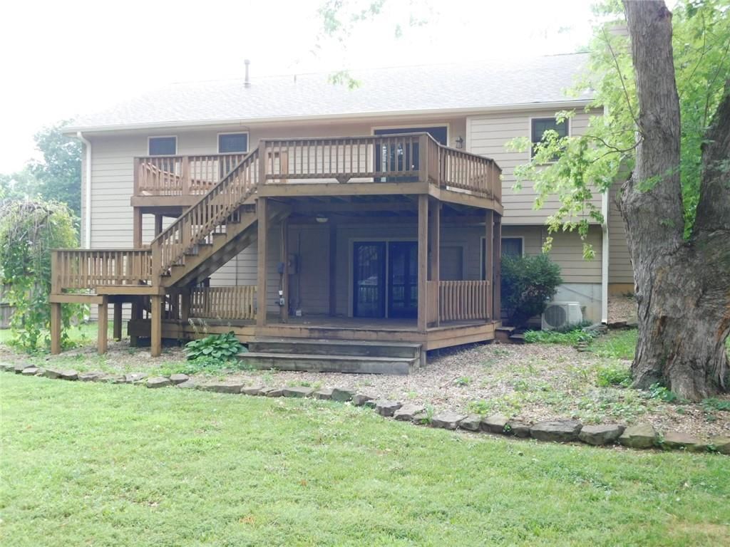 2402 S Stilwell Street — photo 23