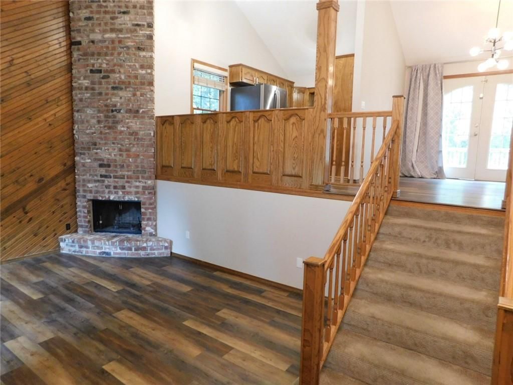 2402 S Stilwell Street — photo 4