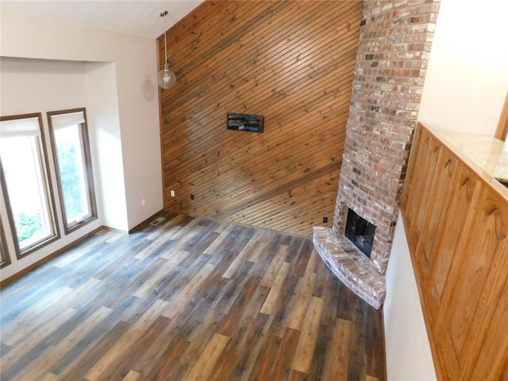 2402 S Stilwell Street — photo 6