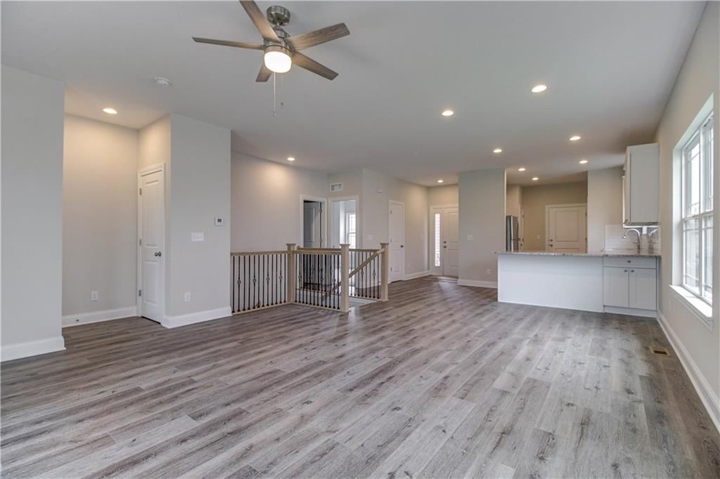 16468 Blair Street — photo 4
