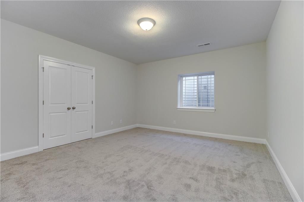 16468 Blair Street — photo 8