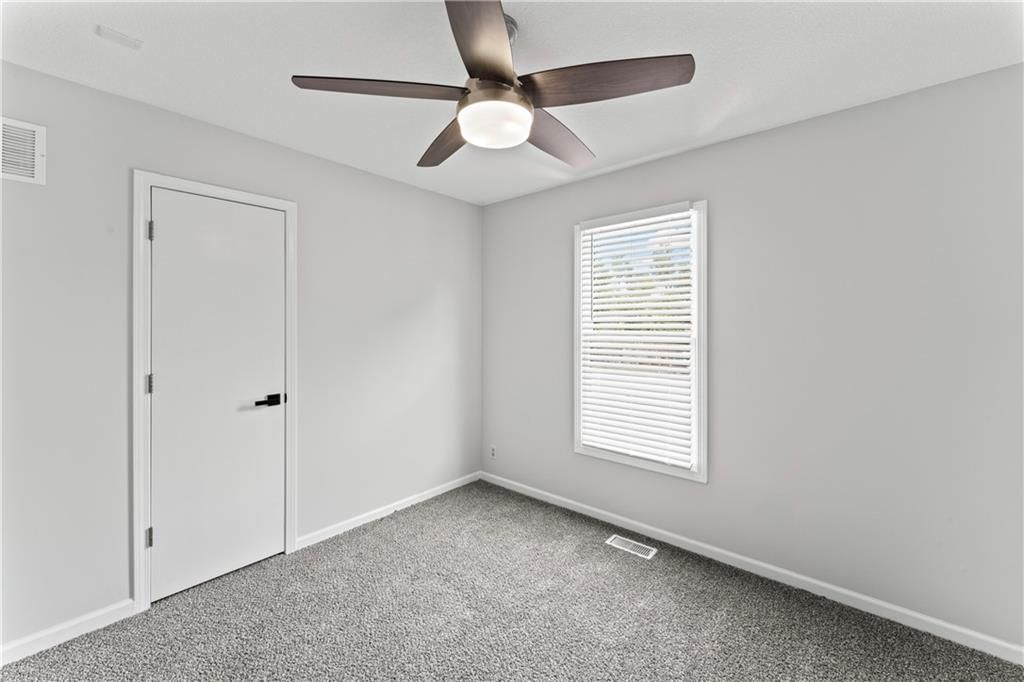 1435 W Prairie Court — photo 18