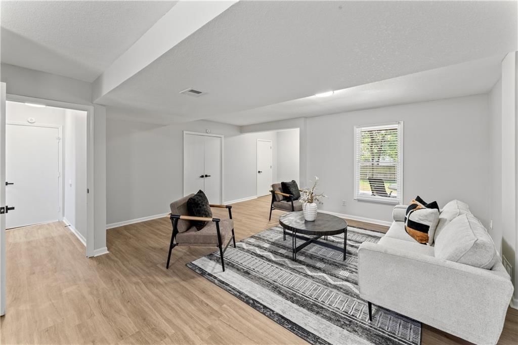 1435 W Prairie Court — photo 22