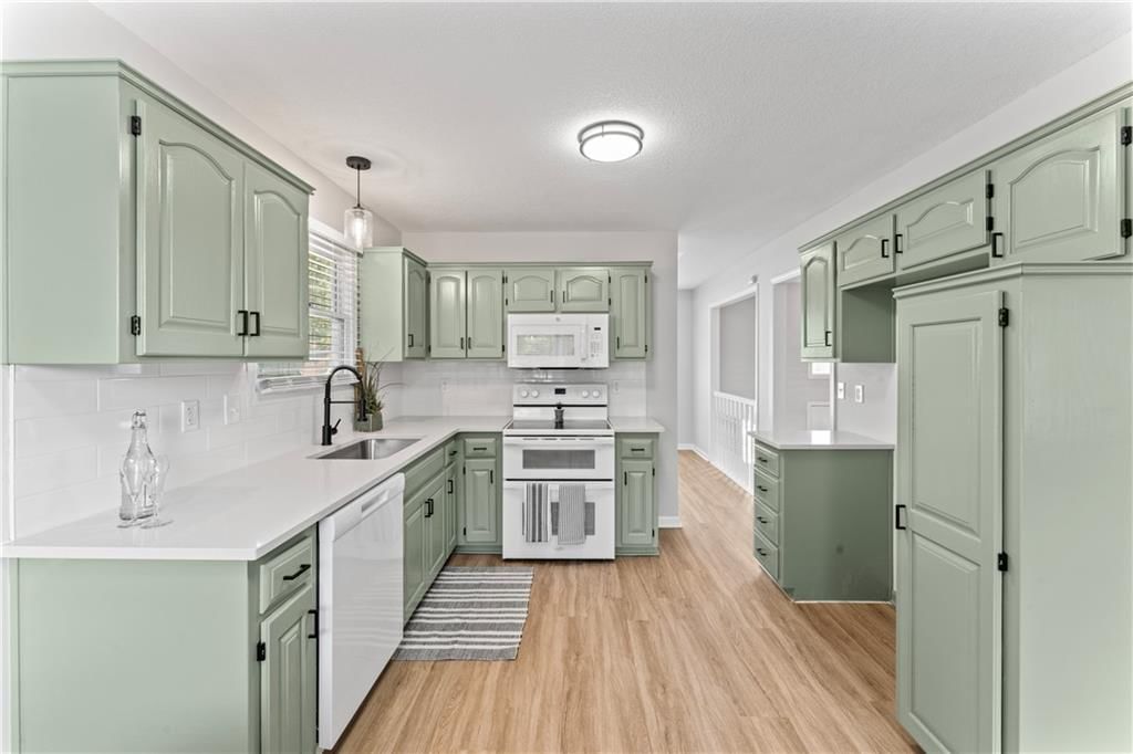 1435 W Prairie Court — photo 8