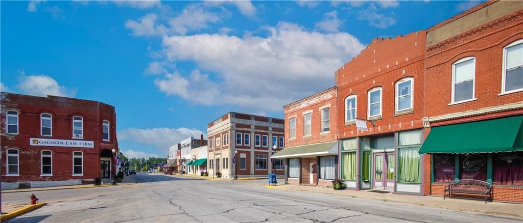 206 N Main Street — photo 3