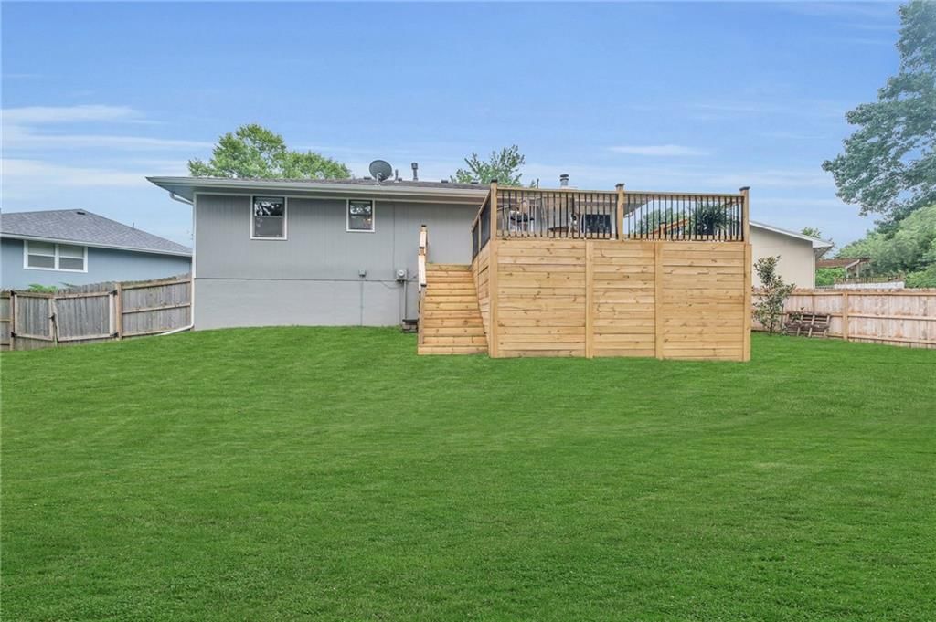 2024 NE Dill Court — photo 21
