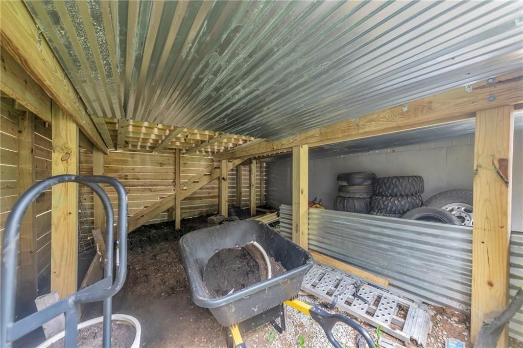 2024 NE Dill Court — photo 23