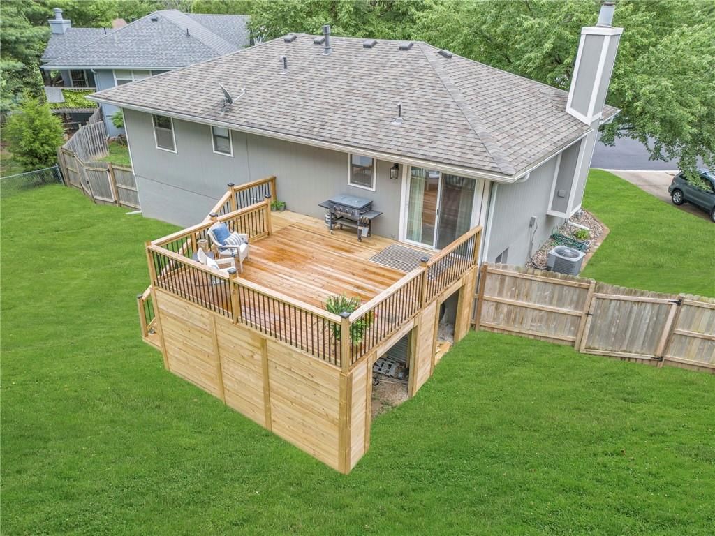 2024 NE Dill Court — photo 25