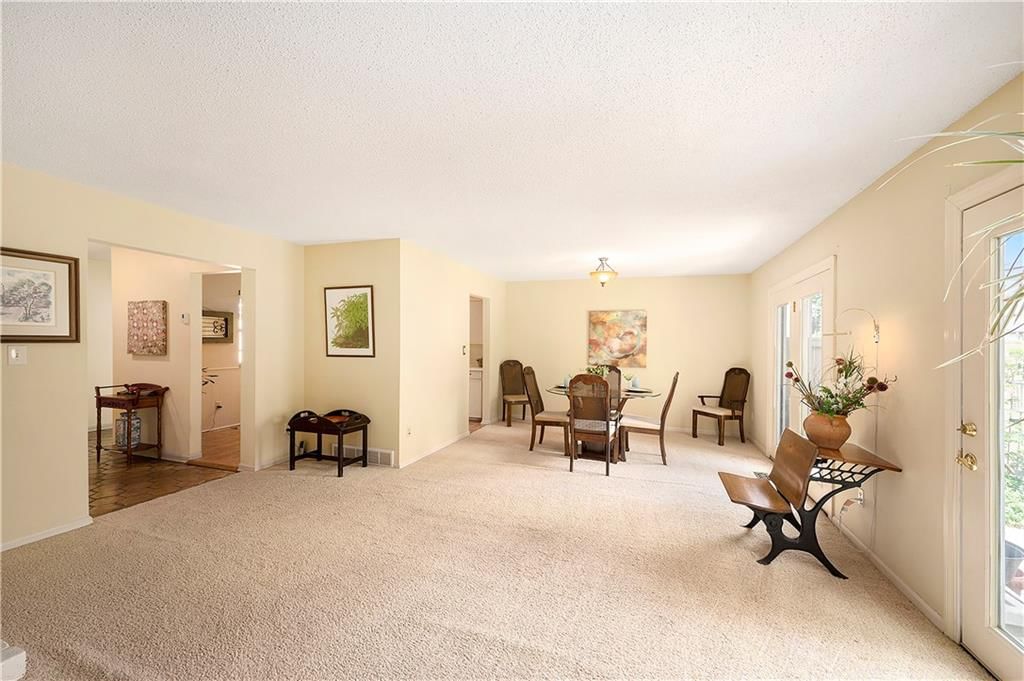 10216 Conser Street — photo 11