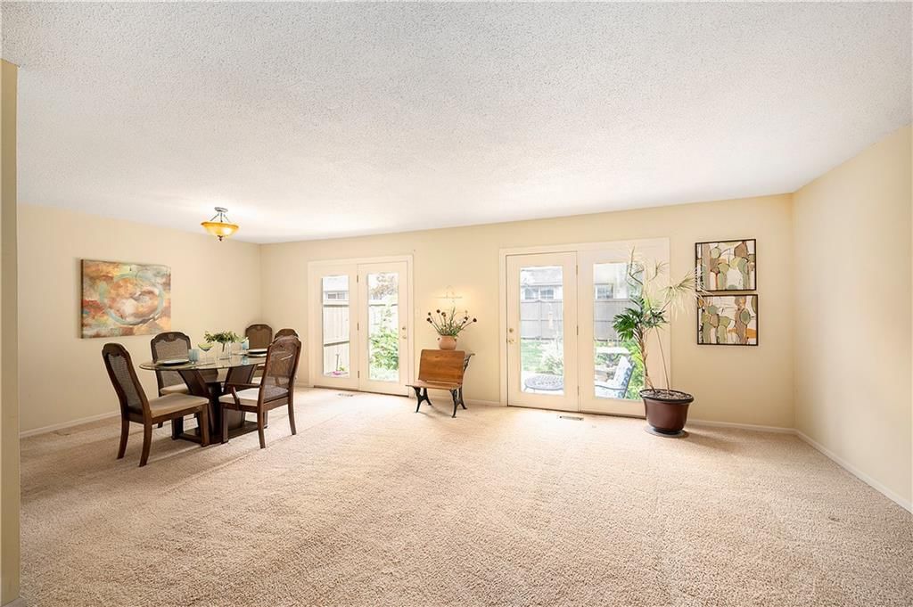 10216 Conser Street — photo 12