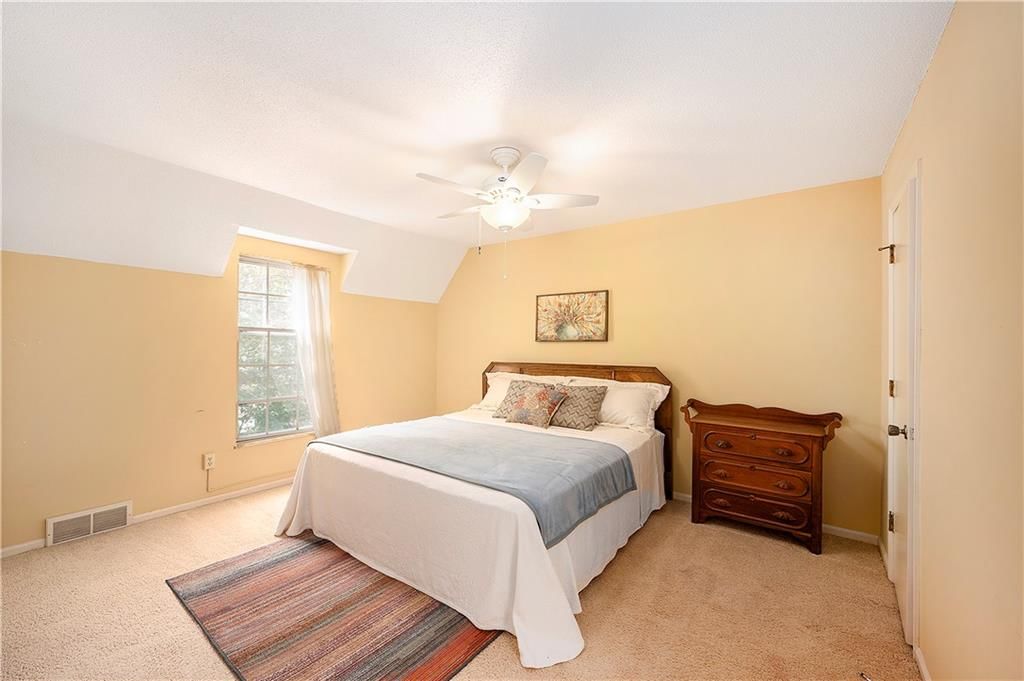 10216 Conser Street — photo 20
