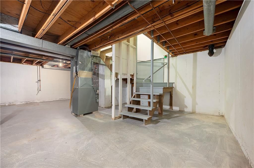 10216 Conser Street — photo 28