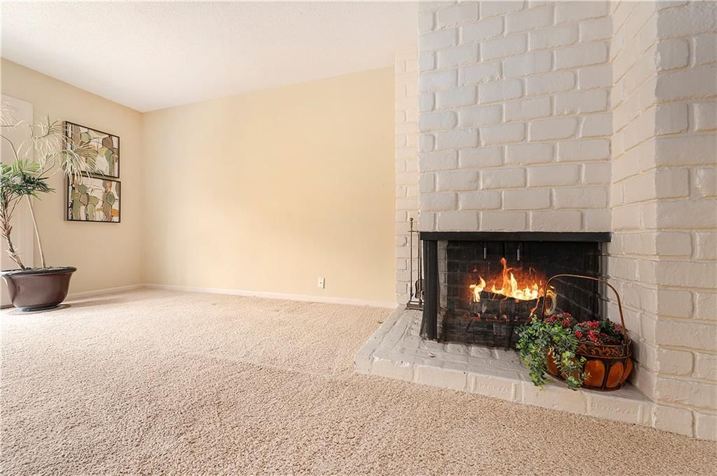 10216 Conser Street — photo 8
