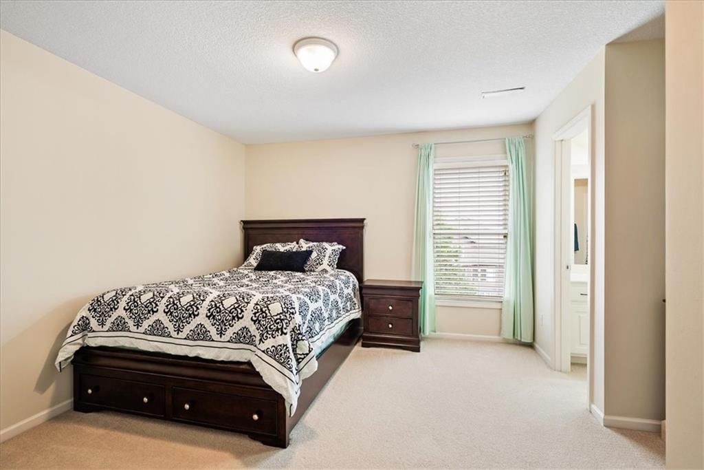 5423 W 161st Terrace — photo 32