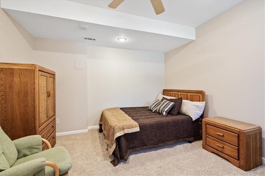 5423 W 161st Terrace — photo 38