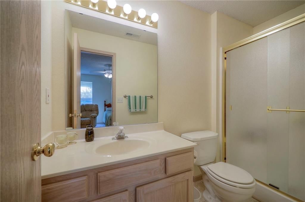 1321 SE Lexington Avenue — photo 16