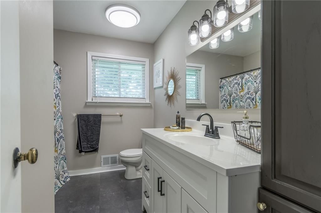 6103 NW Osage Drive — photo 16