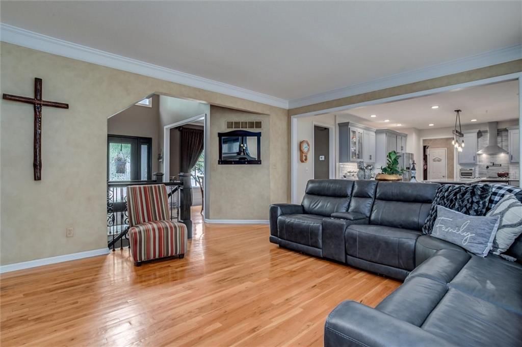 14212 Hadley Street — photo 11