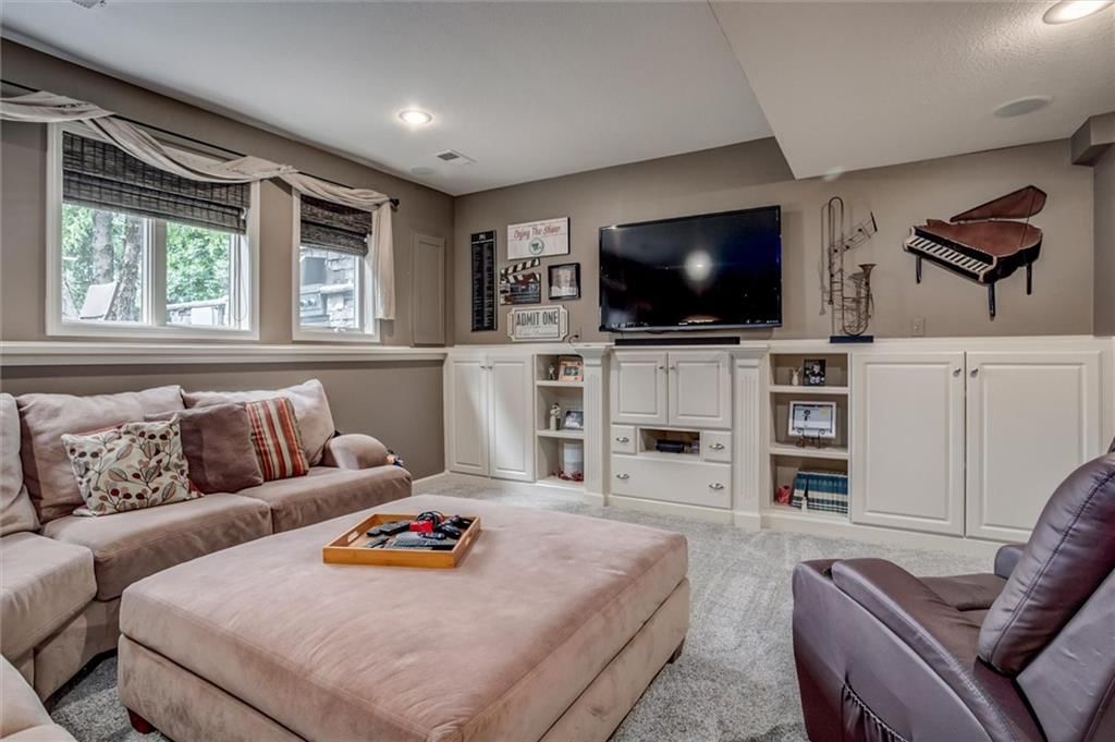 14212 Hadley Street — photo 42