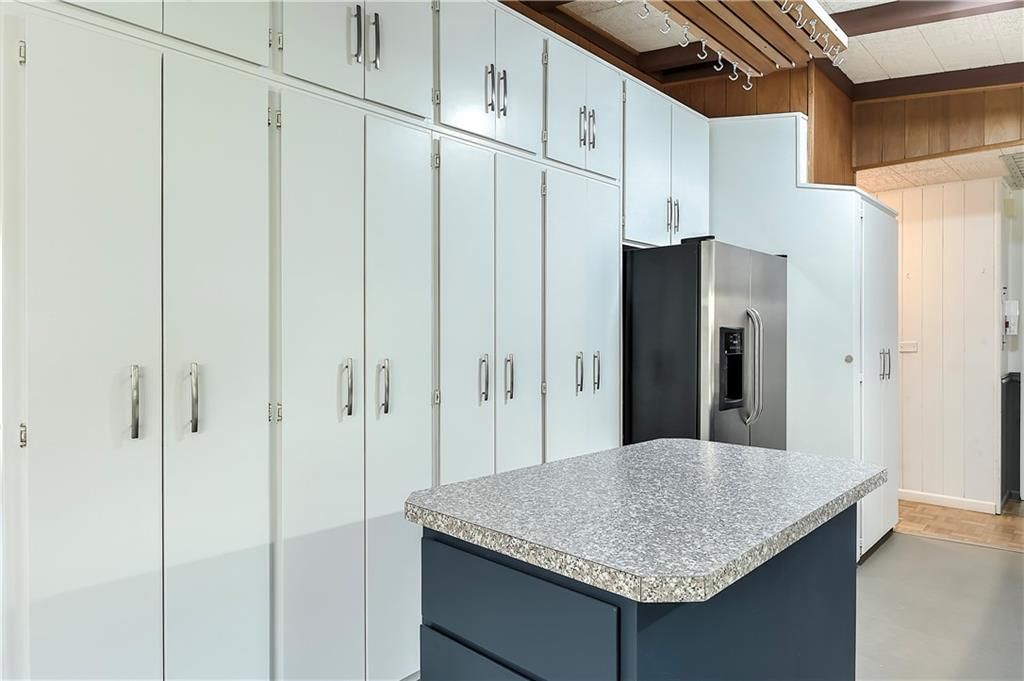 2913 S Santa Fe Road — photo 18