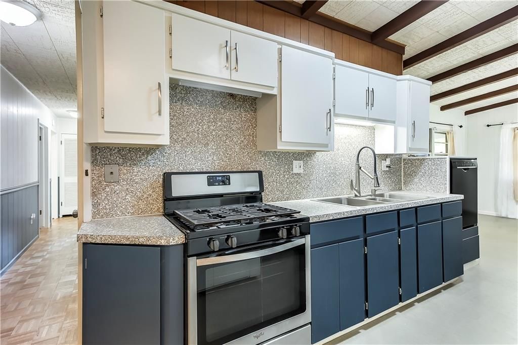 2913 S Santa Fe Road — photo 19