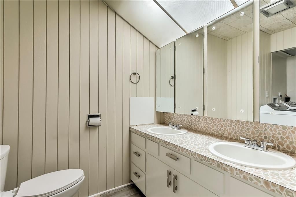 2913 S Santa Fe Road — photo 29