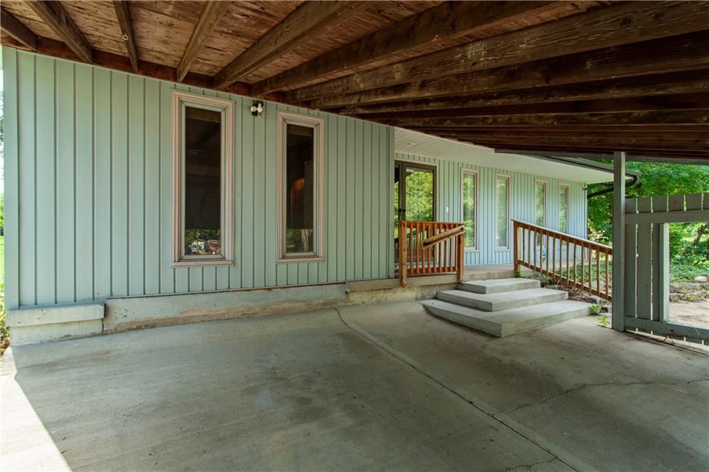 2913 S Santa Fe Road — photo 4