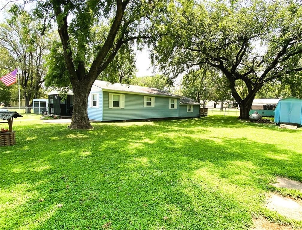 311 E Pine Street — photo 21