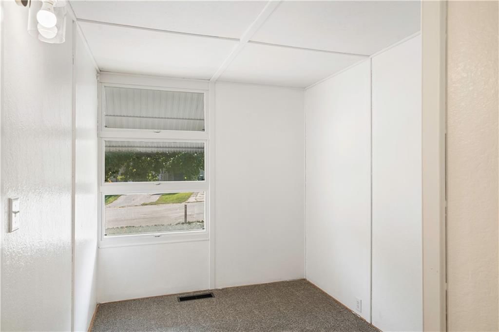 4500 N Troost Avenue — photo 18