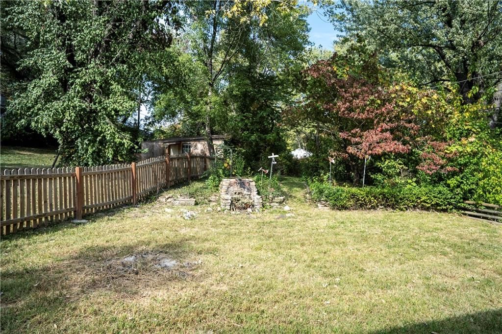 4500 N Troost Avenue — photo 30