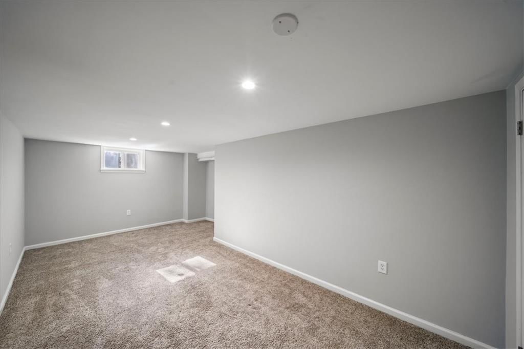 502 W 86th Terrace — photo 35