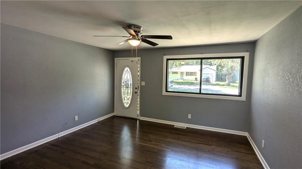 7202 E 86th Street — photo 12