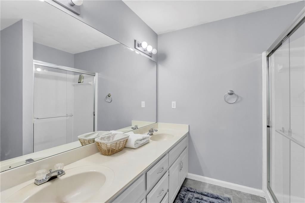 18370 W 160 Terrace — photo 11