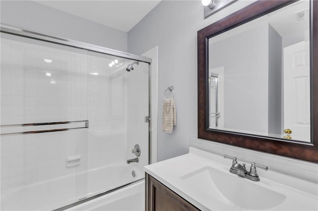 18370 W 160 Terrace — photo 15