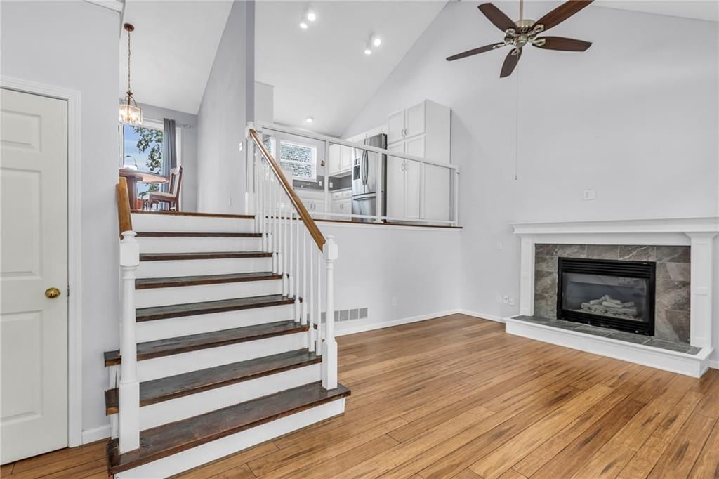 18370 W 160 Terrace — photo 5