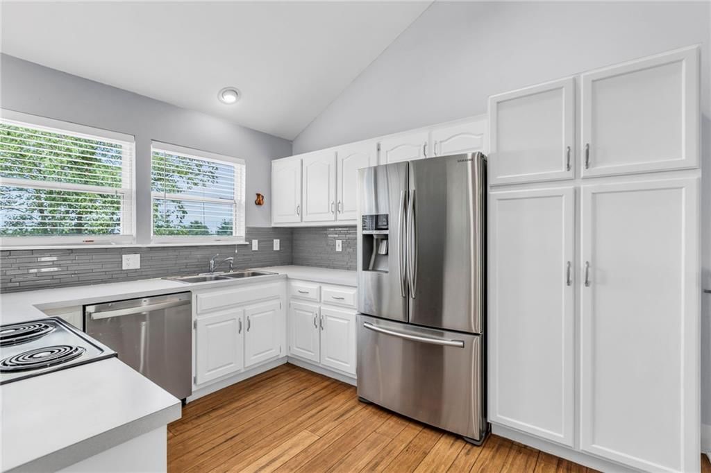 18370 W 160 Terrace — photo 6