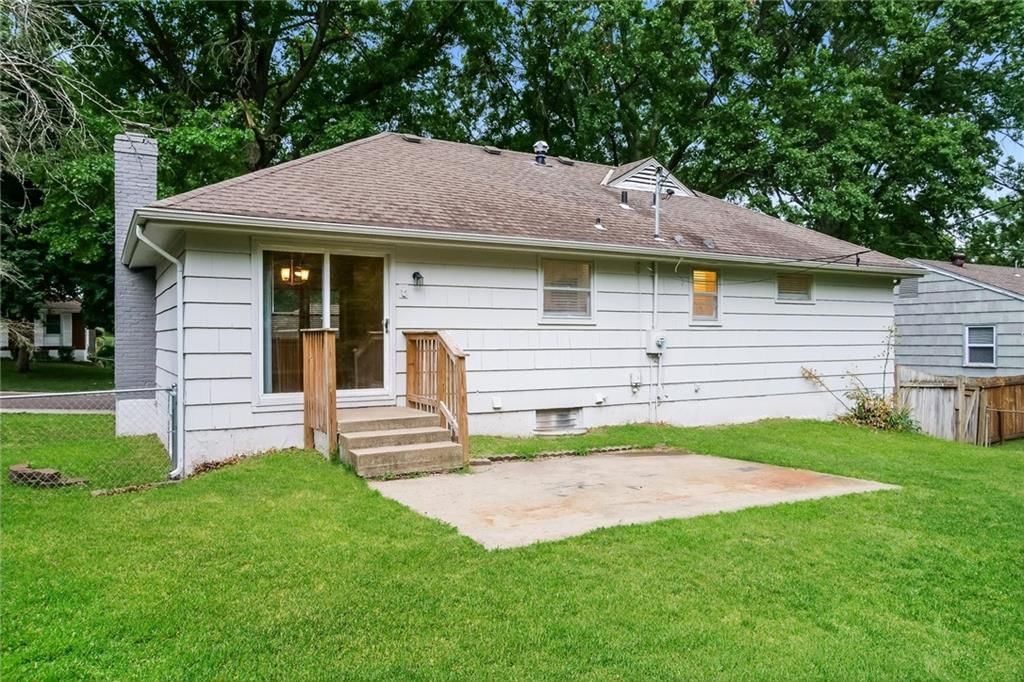7425 Hardy Avenue — photo 18