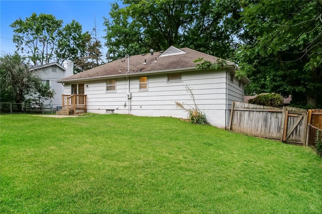7425 Hardy Avenue — photo 19