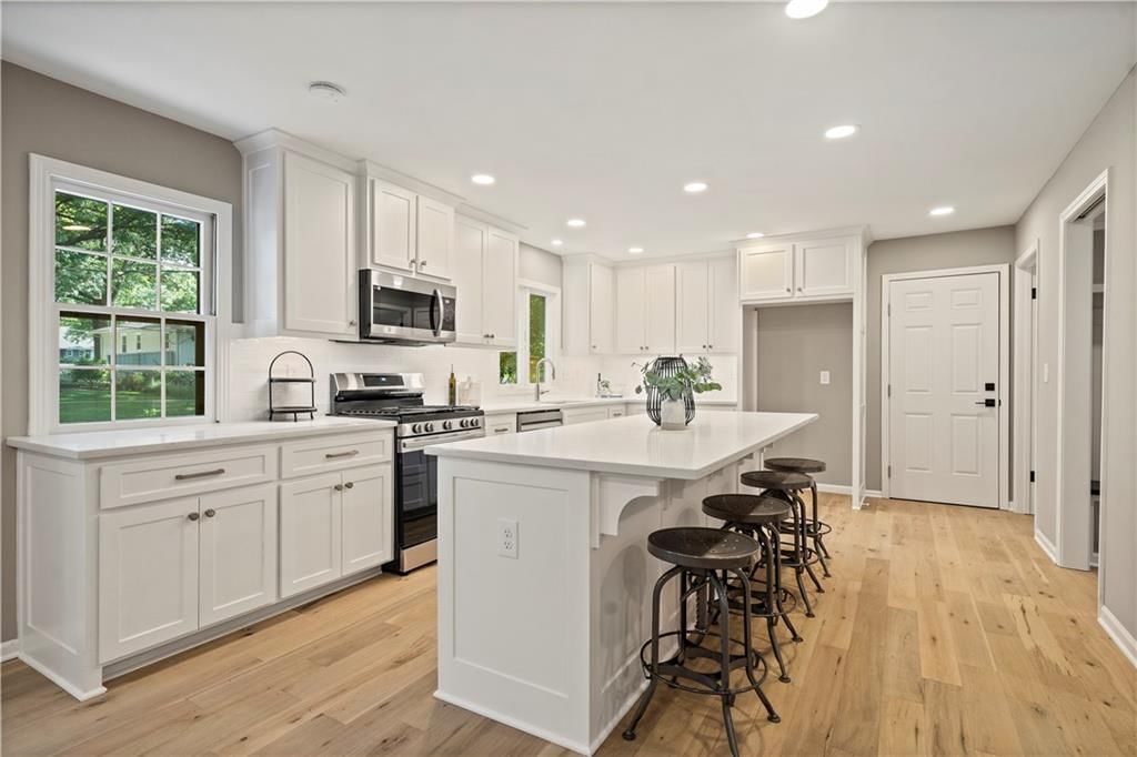 4021 W 98 Terrace — photo 13