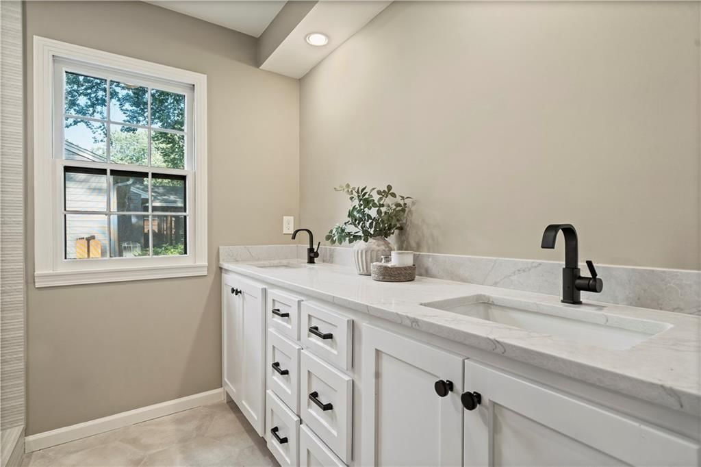 4021 W 98 Terrace — photo 32