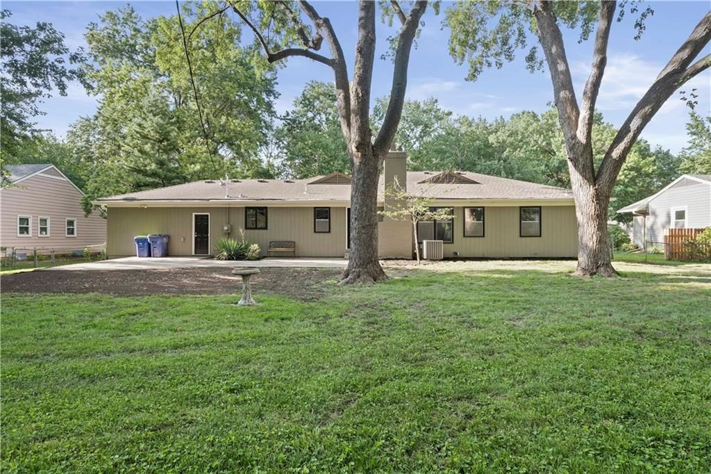 4021 W 98 Terrace — photo 41