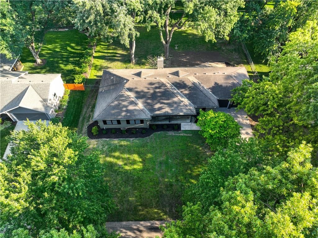 4021 W 98 Terrace — photo 47
