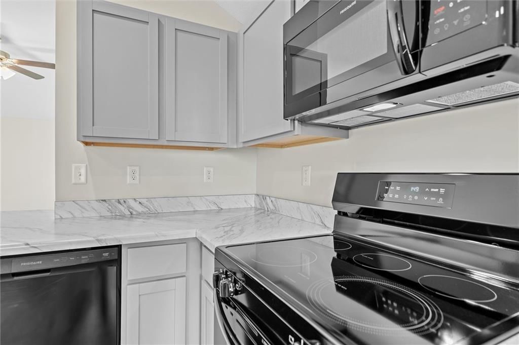 1618 Maci Street — photo 15